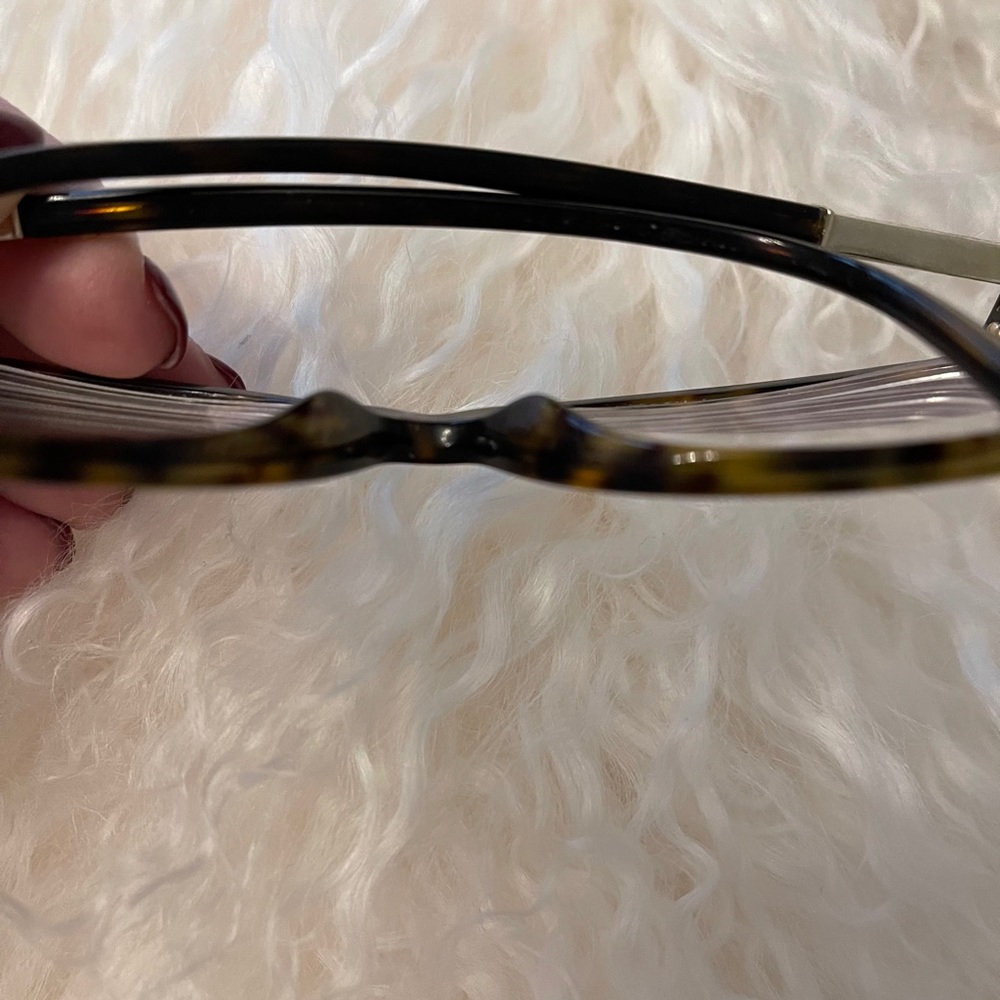 Designer Glasses - Picture 3 of 5